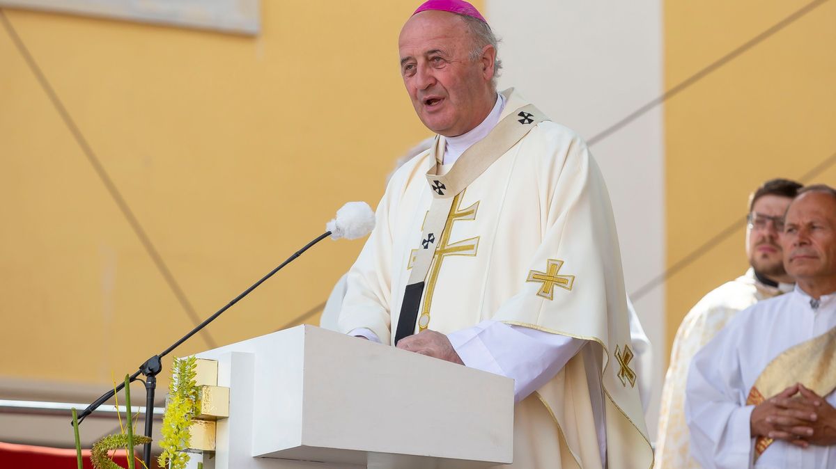 Nový pražský arcibiskup: Požádal mě papež. Že to není na dlouho, je jasné